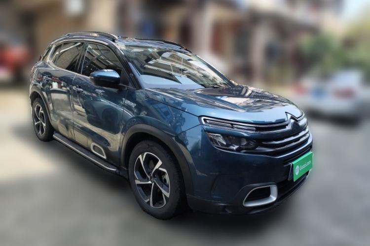 Used Citroen C5 AIRCROSS 2017 380THP Luxury Model Front Right 45 Deg