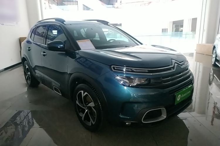 Used Citroen C5 AIRCROSS 2017 380THP Luxury Model Front Right 45 Deg