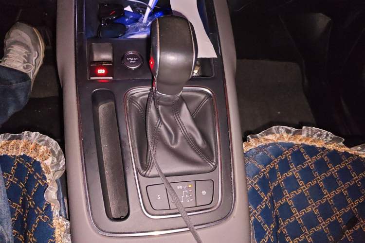 Used Citroen C5 AIRCROSS 2017 350THP Fashion Edition Gear Lever