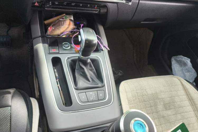 Used Citroen C5 AIRCROSS 2017 350THP Fashion Edition Gear Lever
