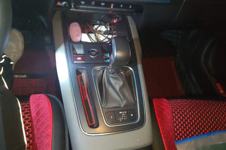 Used Citroen C5 AIRCROSS 2017 350THP Fashion Edition Gear Lever