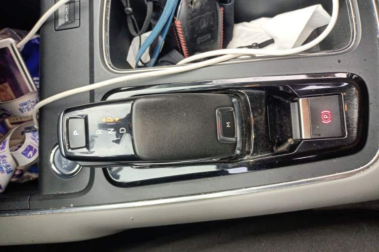 Used Citroen C5 AIRCROSS 2017 380THP Fashion Edition Gear Lever