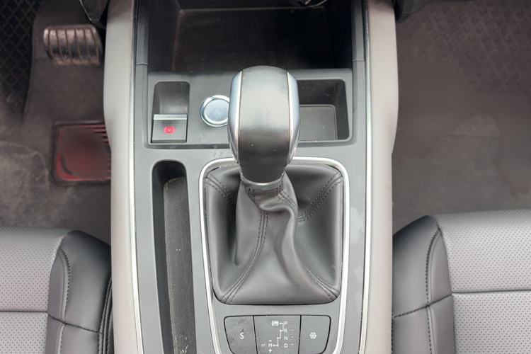 Used Citroen C5 AIRCROSS 2017 350THP Fashion Edition Gear Lever