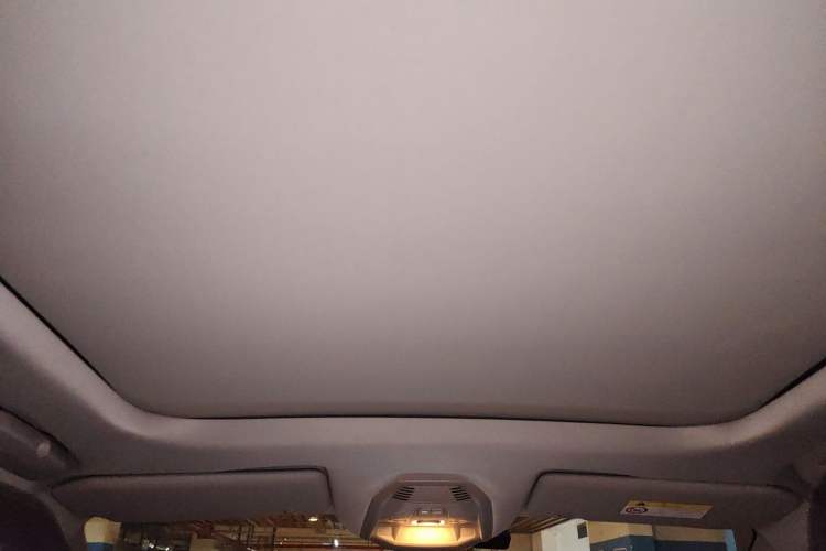 Used Citroen C5 AIRCROSS 2017 350THP Fashion Edition Headliner
