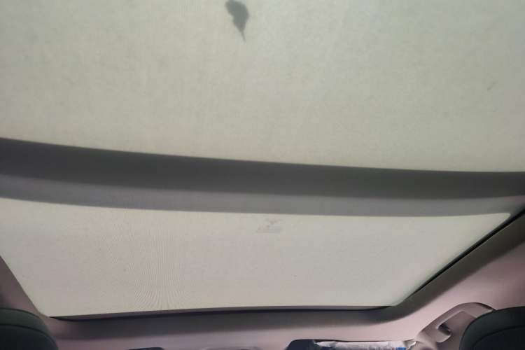 Used Citroen C5 AIRCROSS 2017 380THP Luxury Model Headliner