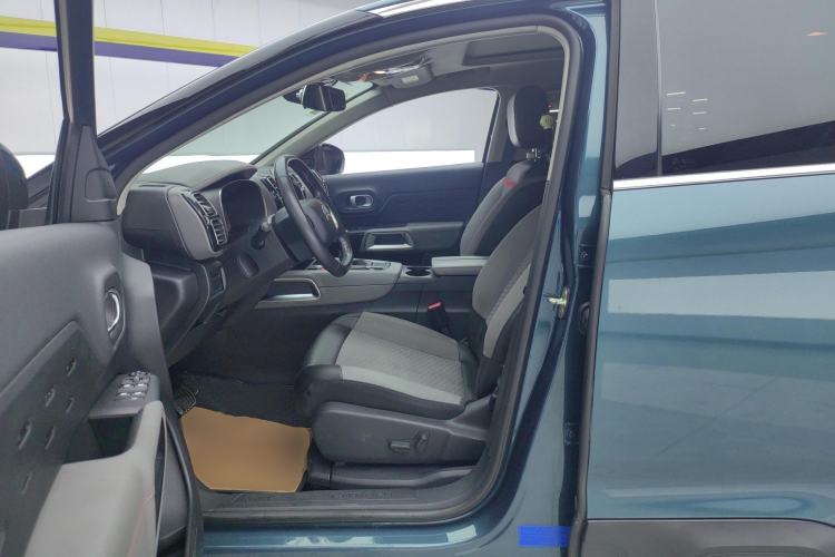 Used Citroen C5 AIRCROSS 2017 350THP Fashion Edition Left Front Seat