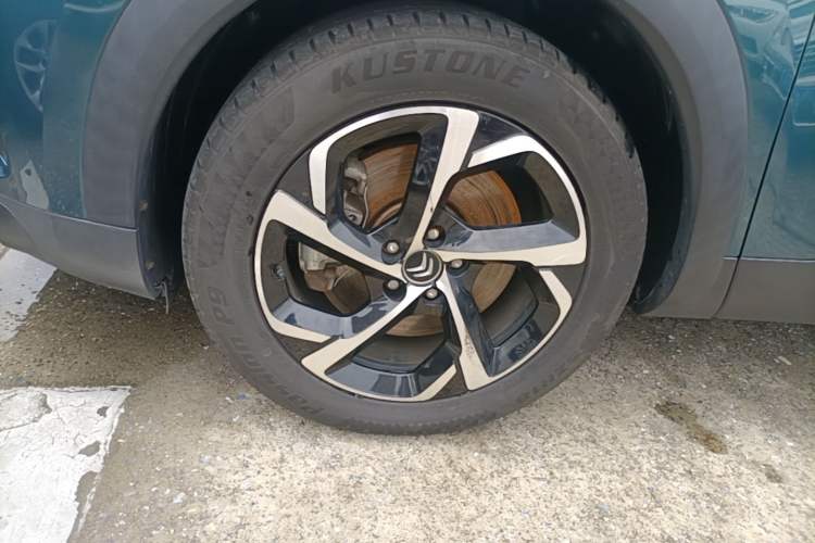 Used Citroen C5 AIRCROSS 2017 380THP Luxury Model Left Front Wheel Hub