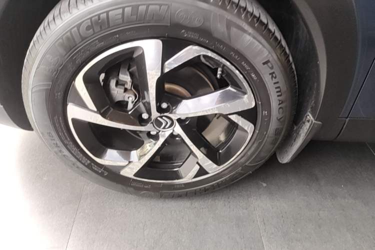 Used Citroen C5 AIRCROSS 2017 350THP Fashion Edition Left Front Wheel Hub