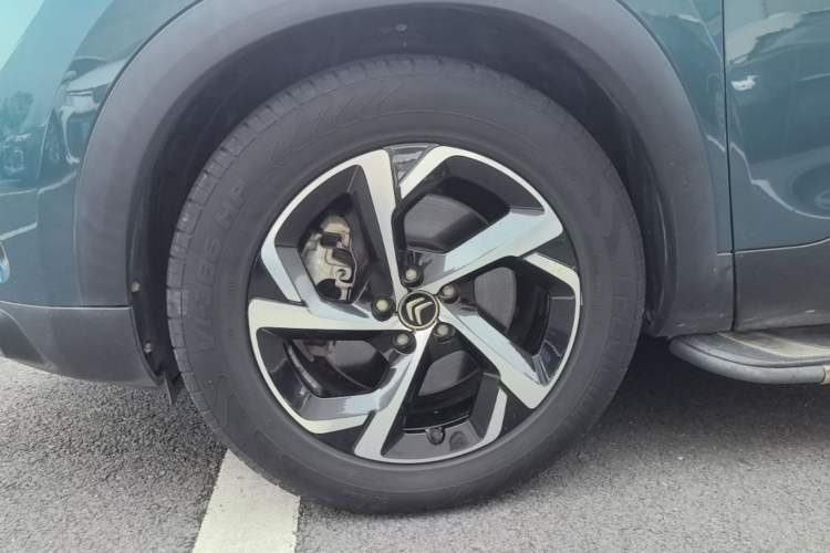 Used Citroen C5 AIRCROSS 2017 380THP Luxury Model Left Front Wheel Hub