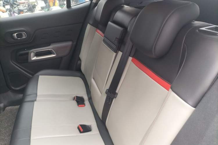 Used Citroen C5 AIRCROSS 2017 350THP Fashion Edition Left Rear Seat