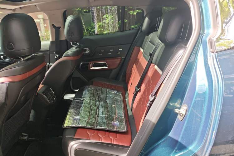 Used Citroen C5 AIRCROSS 2017 380THP Flagship Edition Left Rear Seat