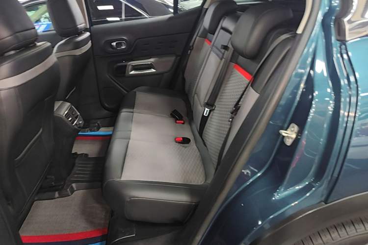 Used Citroen C5 AIRCROSS 2017 350THP Fashion Edition Left Rear Seat