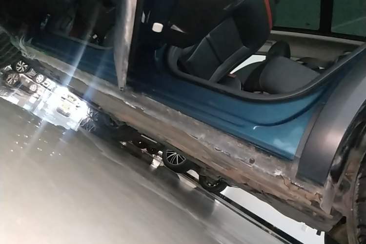 Used Citroen C5 AIRCROSS 2017 380THP Luxury Model Left Side Sill