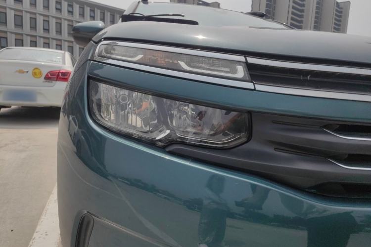 Used Citroen C5 AIRCROSS 2017 350THP Fashion Edition Right Front Headlight