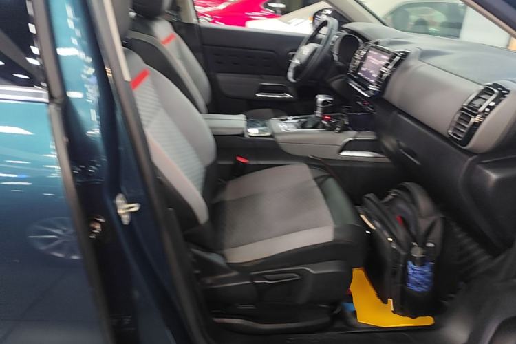 Used Citroen C5 AIRCROSS 2017 350THP Fashion Edition Right Front Seat