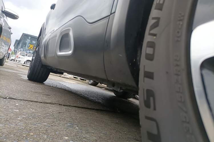 Used Citroen C5 AIRCROSS 2017 380THP Luxury Model Right Side Sill
