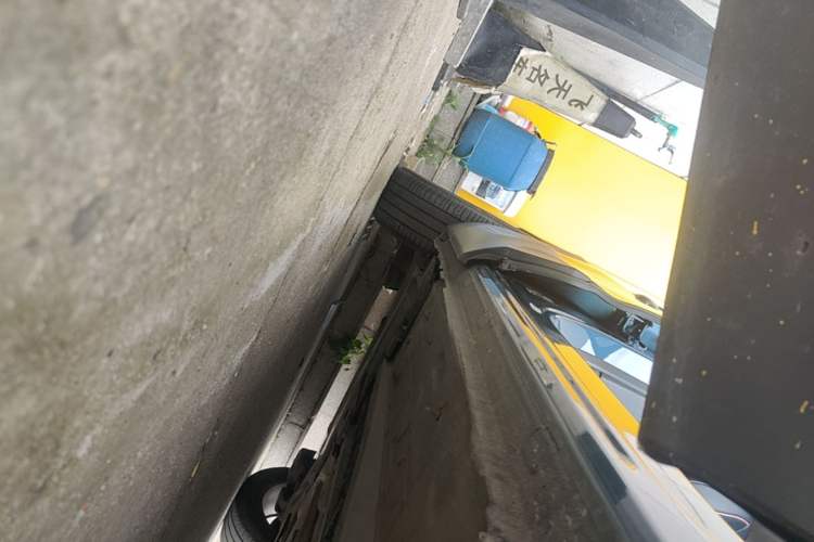 Used Citroen C5 AIRCROSS 2017 350THP Fashion Edition Right Side Sill