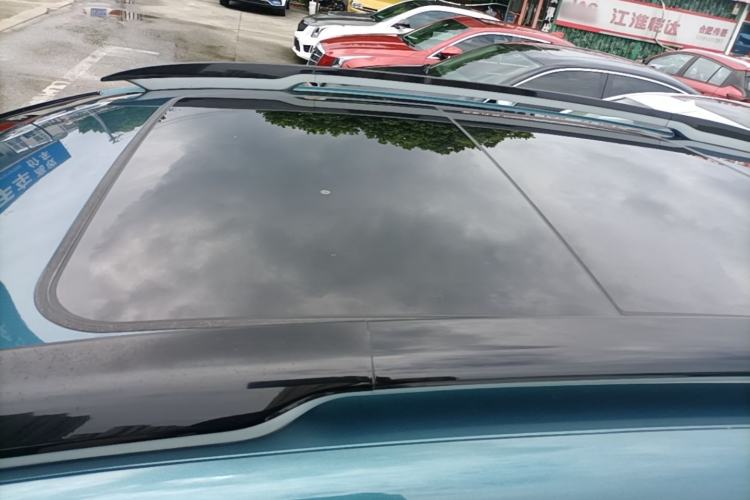 Used Citroen C5 AIRCROSS 2017 380THP Luxury Model Roof