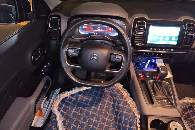 Used Citroen C5 AIRCROSS 2017 350THP Fashion Edition Steering Wheel