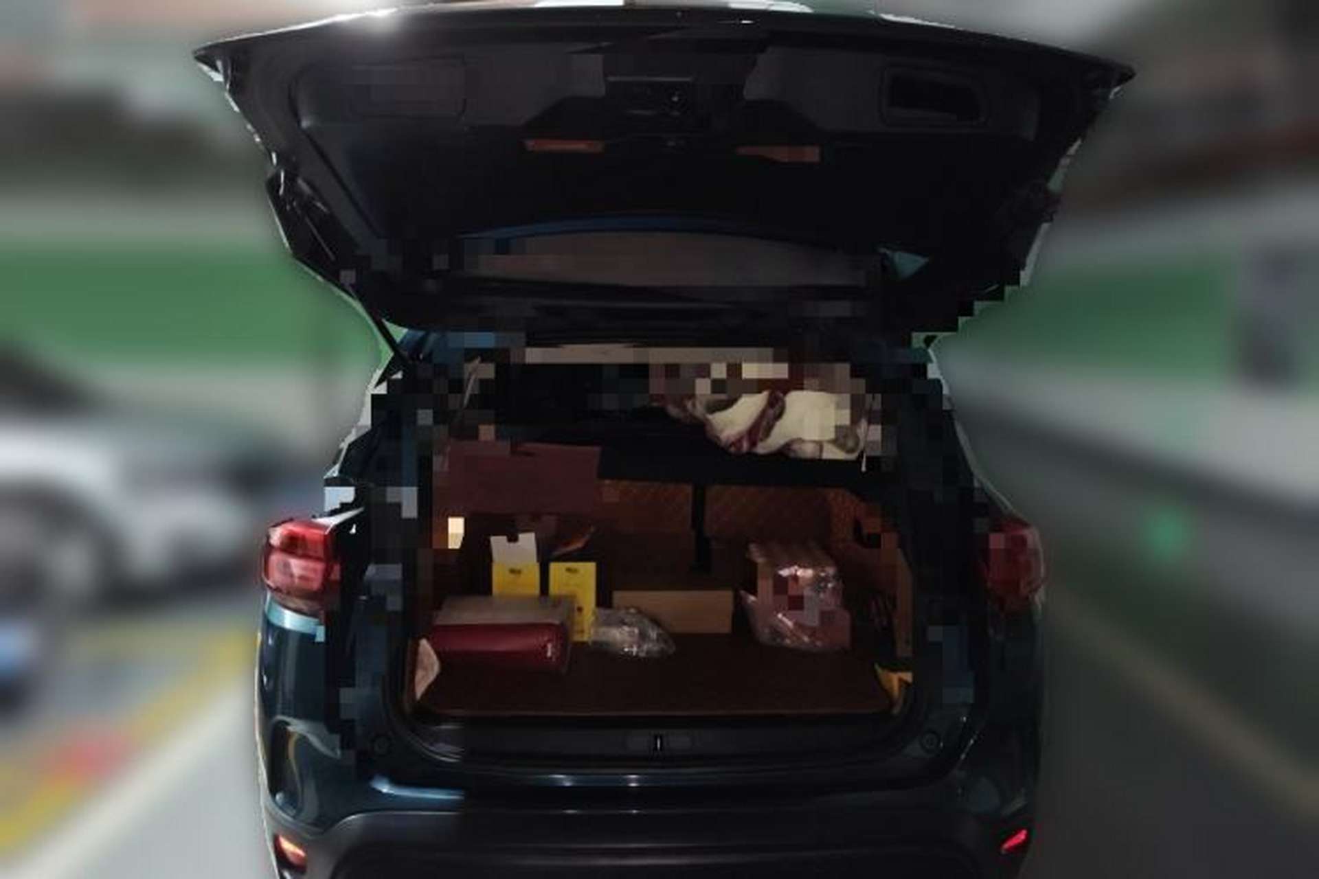 Used Citroen C5 AIRCROSS 2017 350THP Fashion Edition Trunk