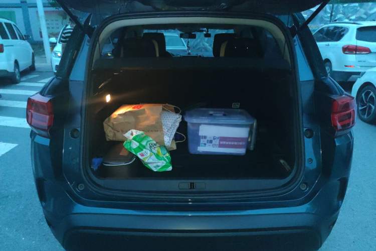 Used Citroen C5 AIRCROSS 2017 350THP Fashion Edition Trunk