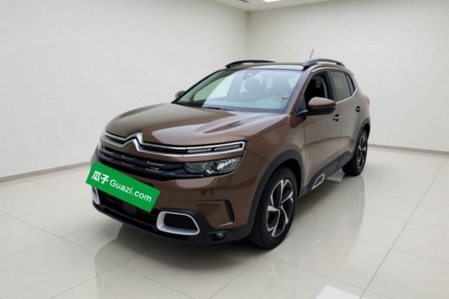 Ojetý Citroen C5 AIRCROSS 2017 380THP Luxury Model