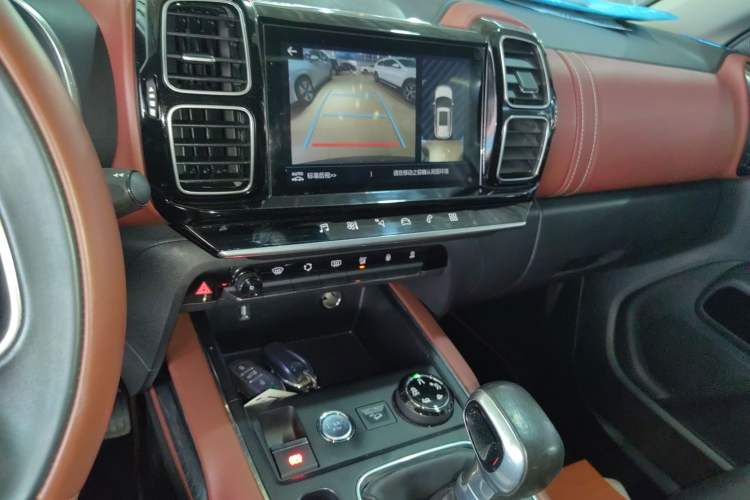 Used Citroen C5 AIRCROSS 2017 350THP Luxury Model Audio And AC Panel