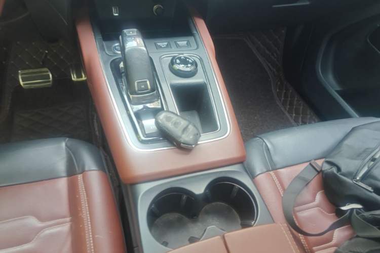 Used Citroen C5 AIRCROSS 2017 380THP Flagship Edition Gear Lever