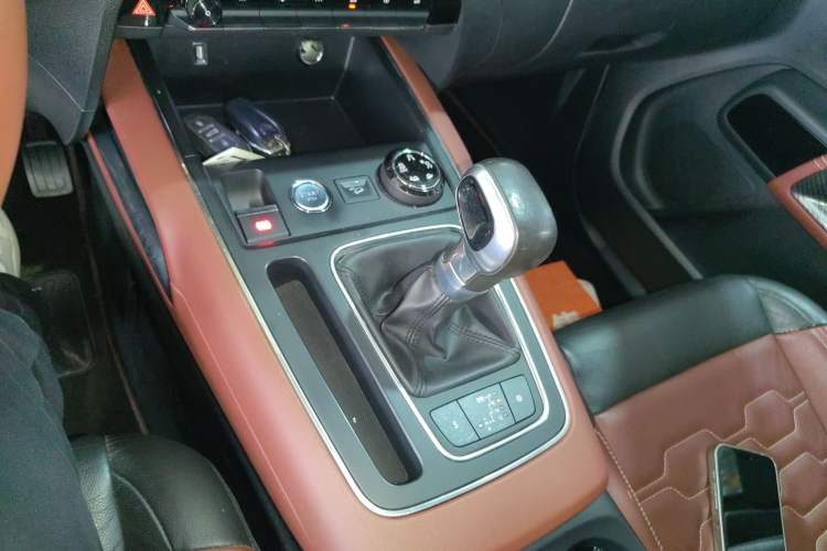 Used Citroen C5 AIRCROSS 2017 350THP Luxury Model Gear Lever