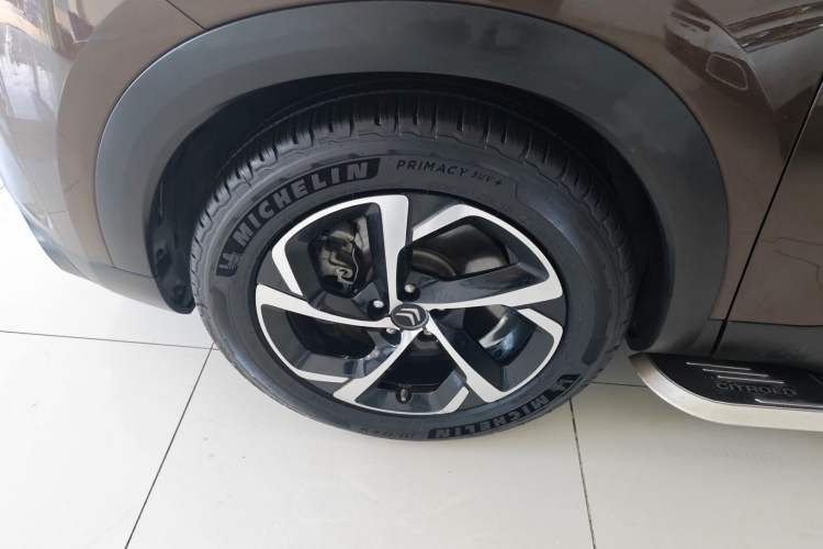 Used Citroen C5 AIRCROSS 2017 380THP Luxury Model Left Front Wheel Hub
