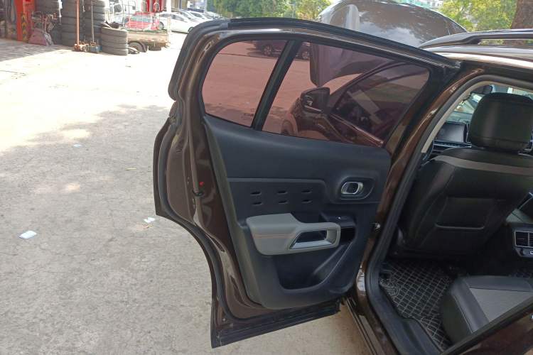 Used Citroen C5 AIRCROSS 2017 380THP Fashion Edition Left Rear Door Interior