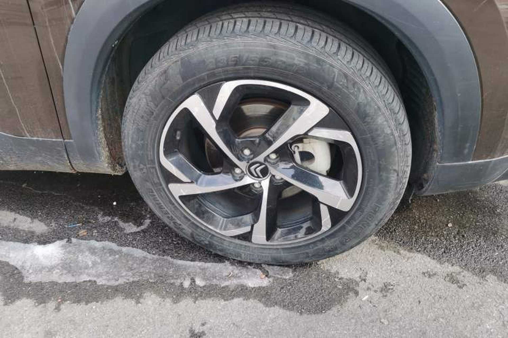 Used Citroen C5 AIRCROSS 2017 350THP Luxury Model Right Front Wheel Hub