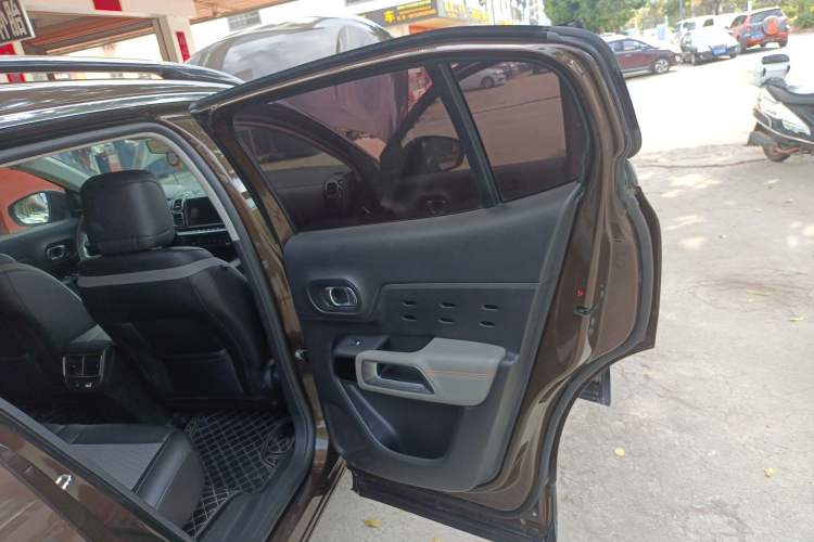 Used Citroen C5 AIRCROSS 2017 380THP Fashion Edition Right Rear Door Interior