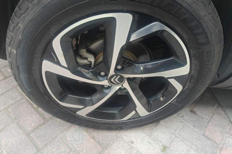 Used Citroen C5 AIRCROSS 2017 380THP Flagship Edition Right Rear Wheel Hub