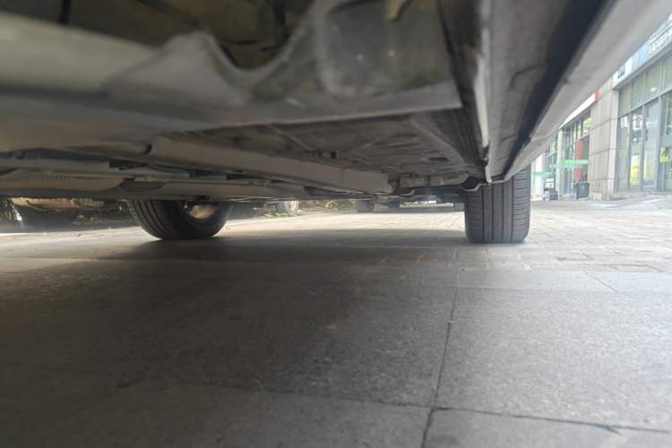 Used Citroen C5 AIRCROSS 2017 380THP Flagship Edition Right Side Sill
