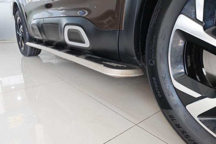 Used Citroen C5 AIRCROSS 2017 380THP Luxury Model Right Side Sill