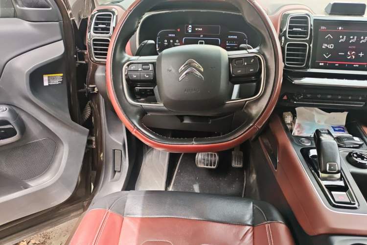 Used Citroen C5 AIRCROSS 2017 380THP Luxury Model Steering Wheel