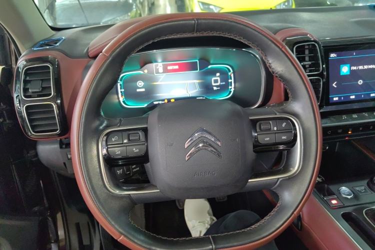 Used Citroen C5 AIRCROSS 2017 350THP Luxury Model Steering Wheel