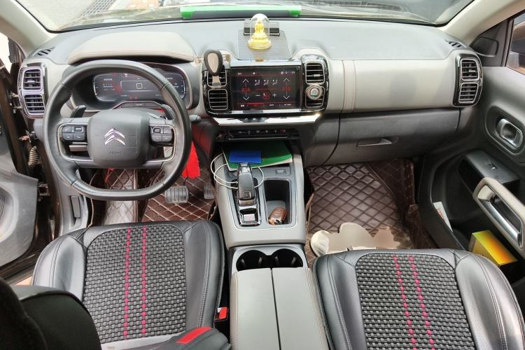 Used Citroen C5 AIRCROSS 2017 380THP Fashion Edition Center Console