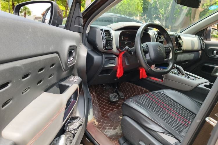 Used Citroen C5 AIRCROSS 2017 380THP Fashion Edition Driver Seat