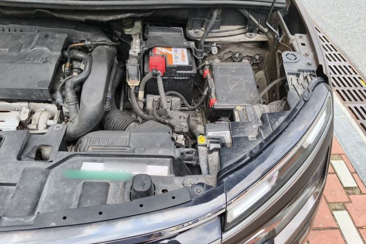 Used Citroen C5 AIRCROSS 2017 380THP Fashion Edition Engine Bay Left