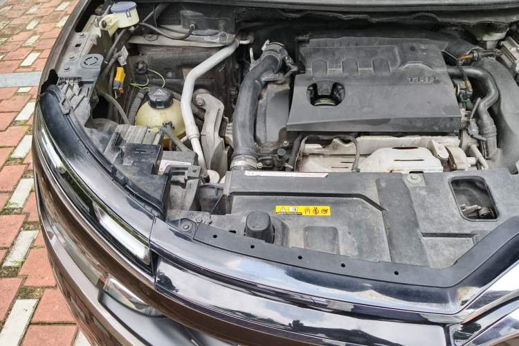 Used Citroen C5 AIRCROSS 2017 380THP Fashion Edition Engine Bay Right