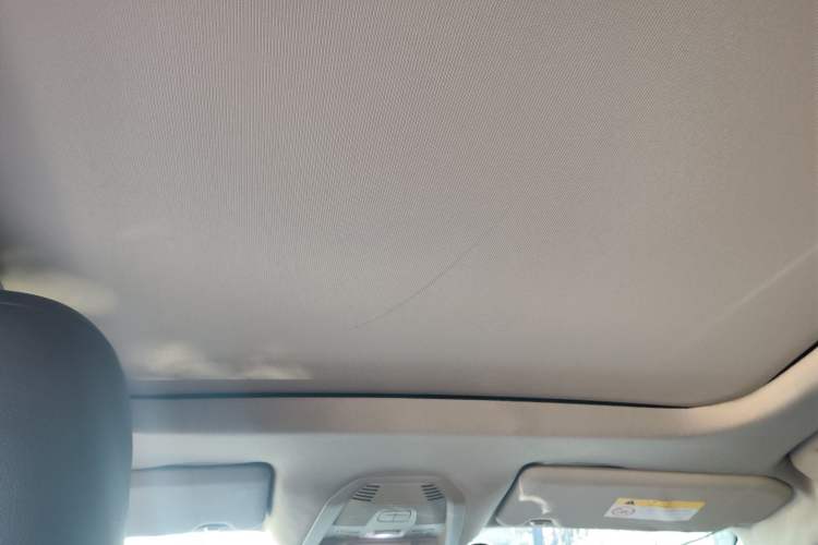 Used Citroen C5 AIRCROSS 2017 380THP Luxury Model Headliner