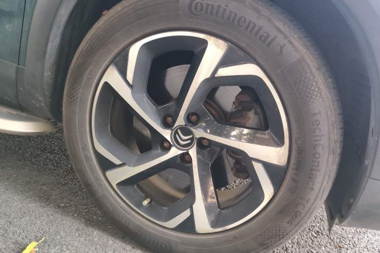 Used Citroen C5 AIRCROSS 2017 380THP Luxury Model Right Front Wheel Hub