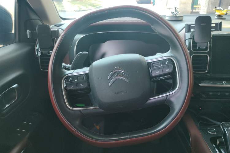 Used Citroen C5 AIRCROSS 2017 380THP Luxury Model Steering Wheel