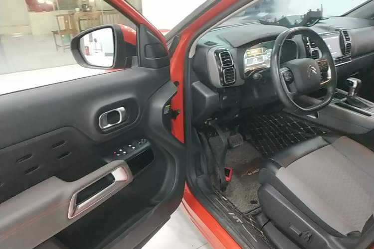Used Citroen C5 AIRCROSS 2017 350THP Fashion Edition Driver Seat