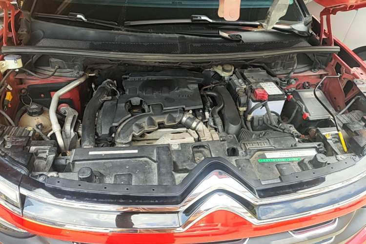 Used Citroen C5 AIRCROSS 2017 350THP Fashion Edition Engine Bay