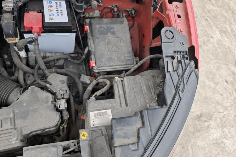 Used Citroen C5 AIRCROSS 2017 350THP Fashion Edition Engine Bay Left