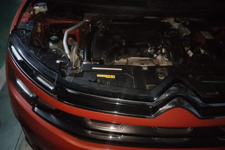 Used Citroen C5 AIRCROSS 2017 350THP Fashion Edition Engine Bay Right
