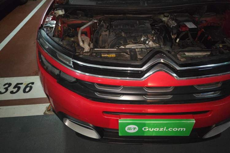 Used Citroen C5 AIRCROSS 2017 350THP Fashion Edition Engine Bay Right